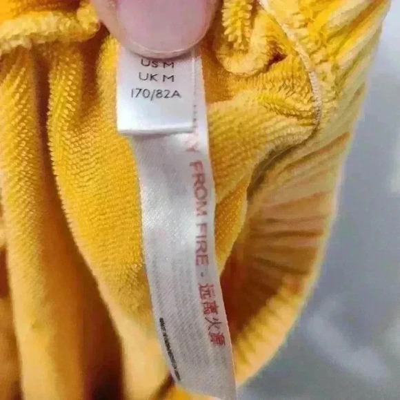 Out From Under for Urban Outfitters Yellow Short Shorts Size Medium - Picture 9 of 9